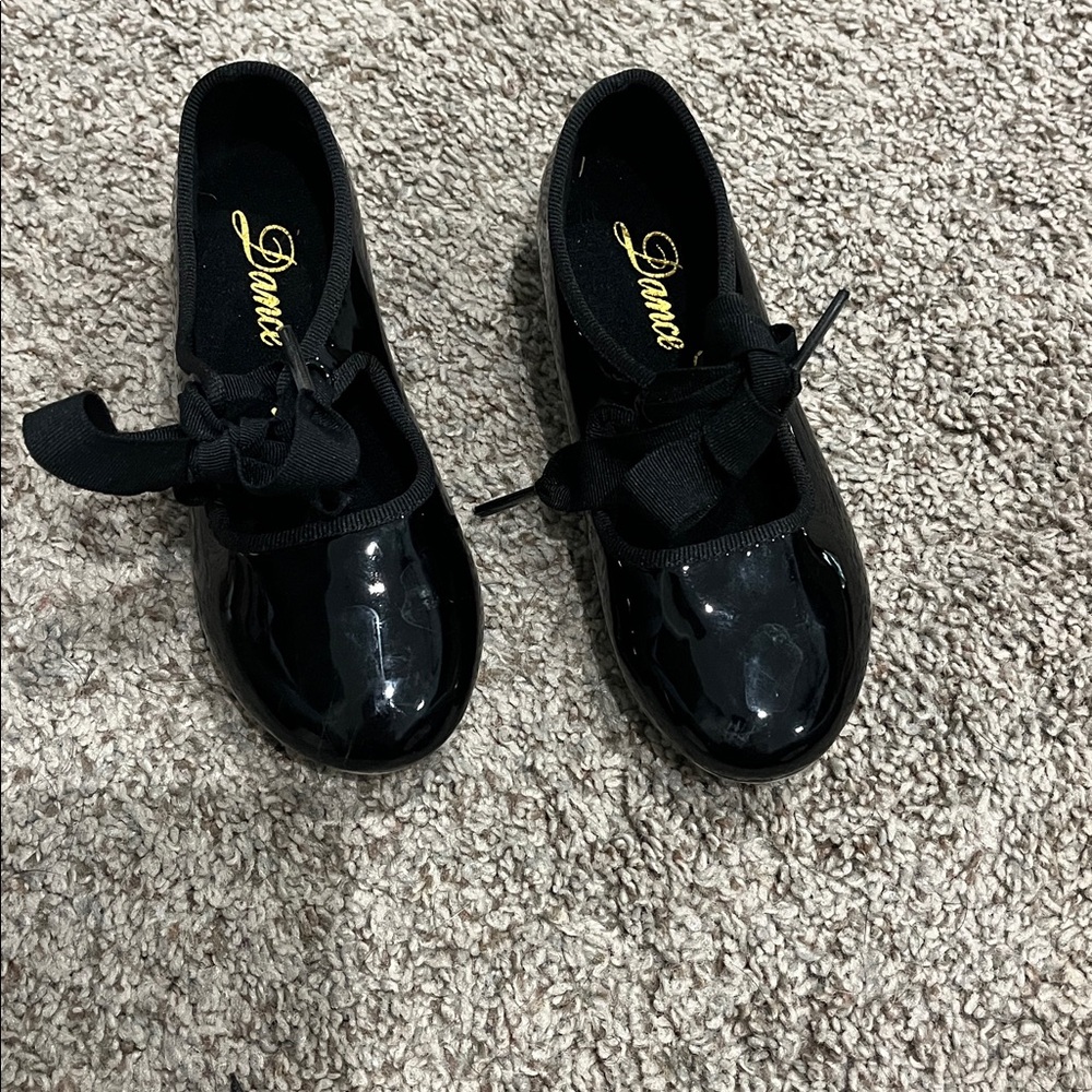 EUC Toddler tap shoes size 10